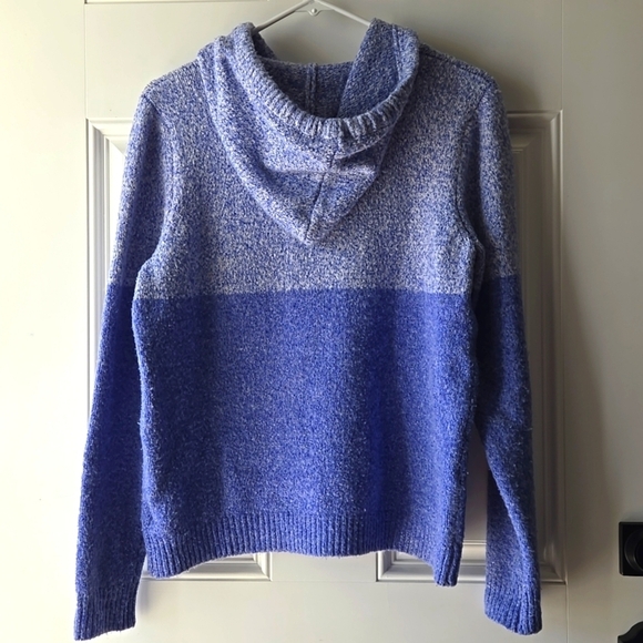 Cupcakes & Cashmere Snowflake Knit Hoodie - Picture 4 of 6